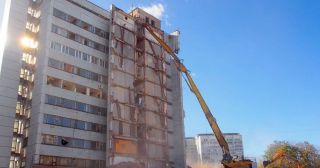 Демонтаж многоэтажного дома Кронштадт, цена от 3713 руб.
